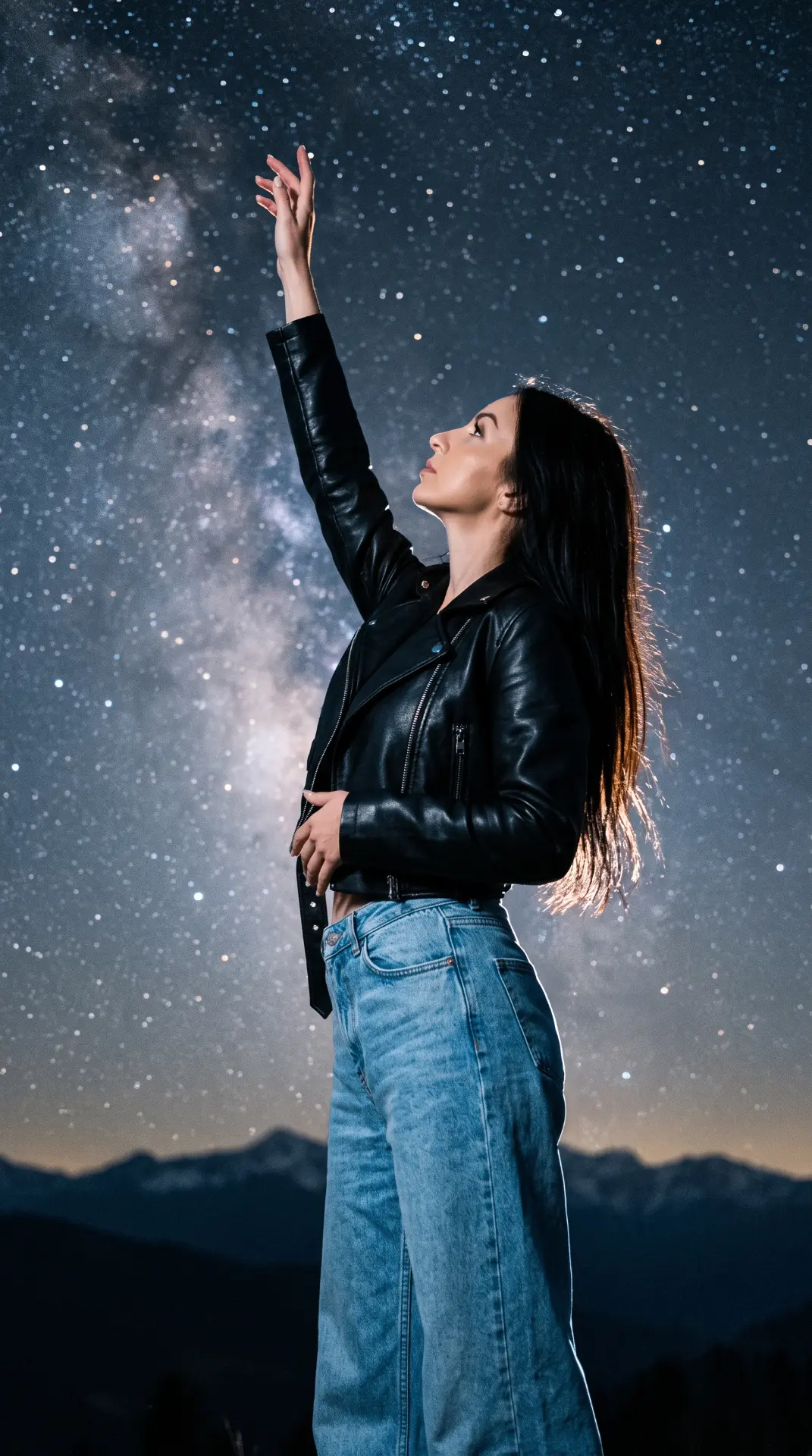 Одна фотография, а в результате целая вселенная: звёздное небо, горы и совершенно друга...