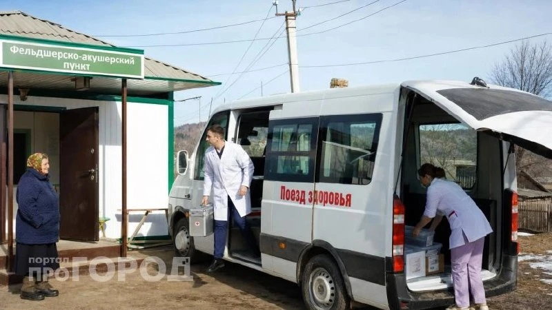 В Нижегородской области врачи спасли больше тысячи пациентов во время выездов в районы