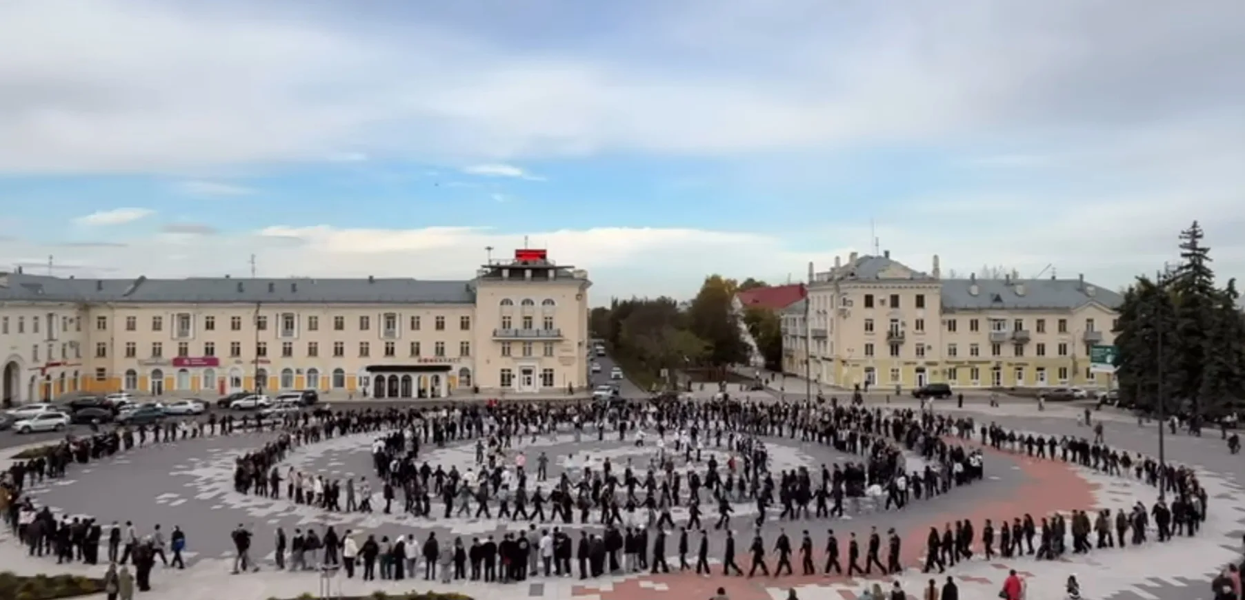 🤝 САЛАВАТ ВСТАЛ В ХОРОВОД НАРОДОВ! ЕДИНСТВО И ДРУЖБА НА ПЛОЩАДИ!