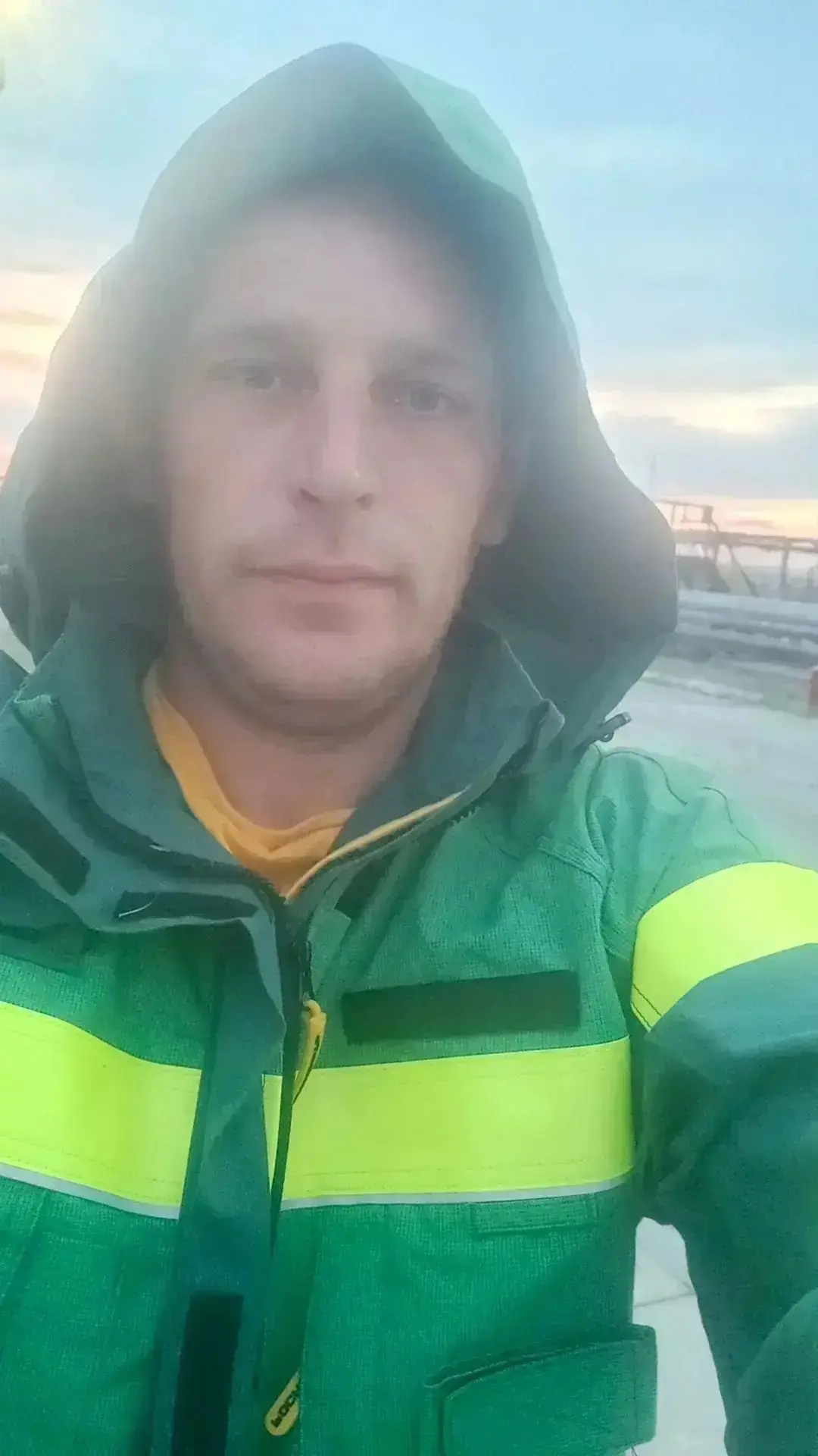 «Папа Илья — лучший на свете! Работает в нефтяной сфере — это очень важно и непросто.» ...