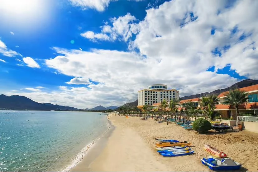 💙⛰️Хаджарские горы💙🌊Индийский океан💙🏖️Белоснежный песок😍