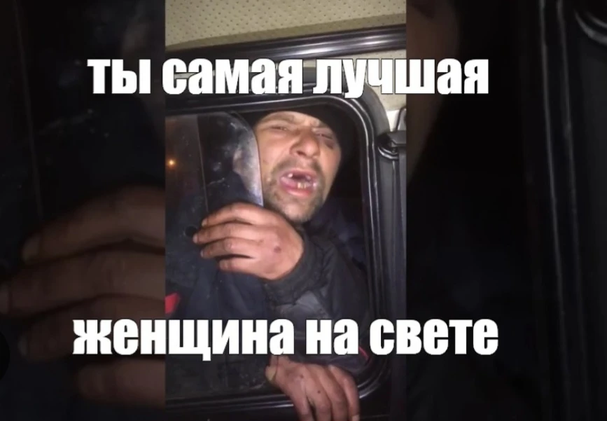 Хожу по театрам, кино, читаю книги, учусь писать, рассказывать истории, пытаюсь найти «...