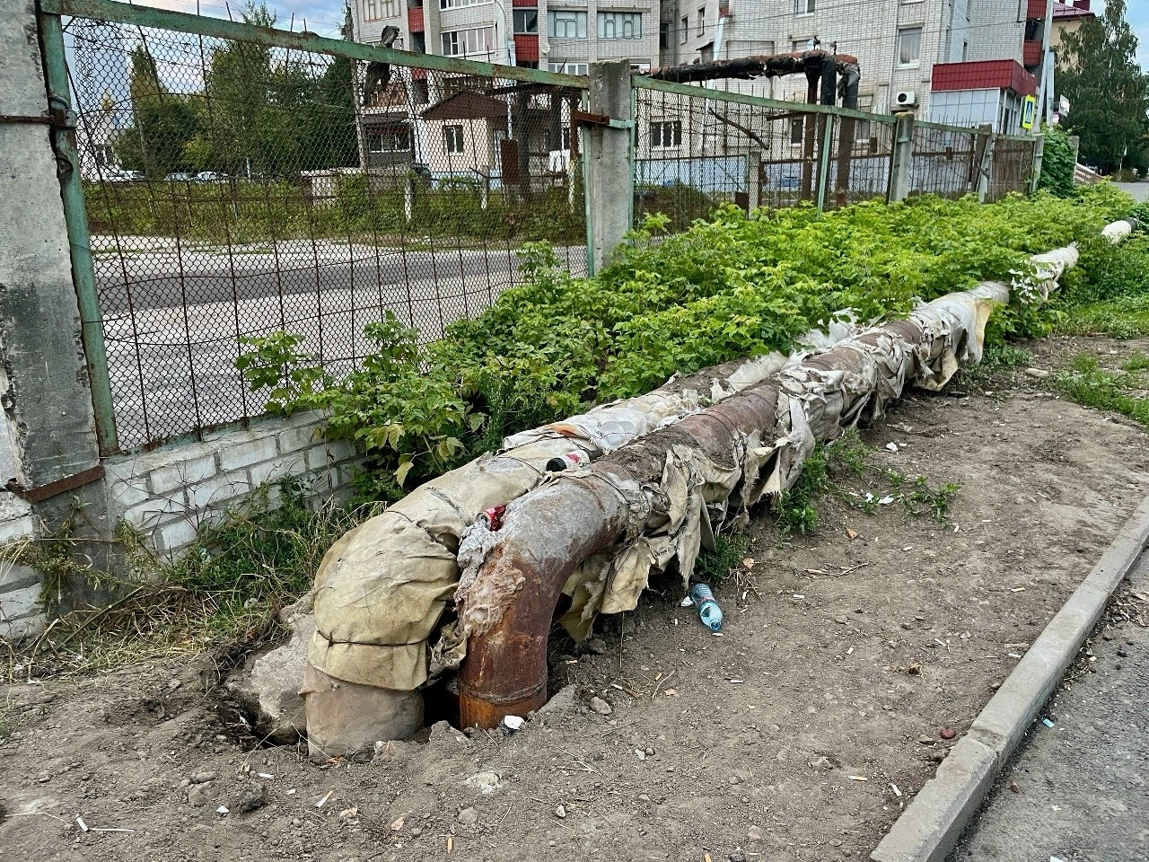 Ситуация на Островского после ремонта. Тепловые потери будут колоссальные, тут не надо ...