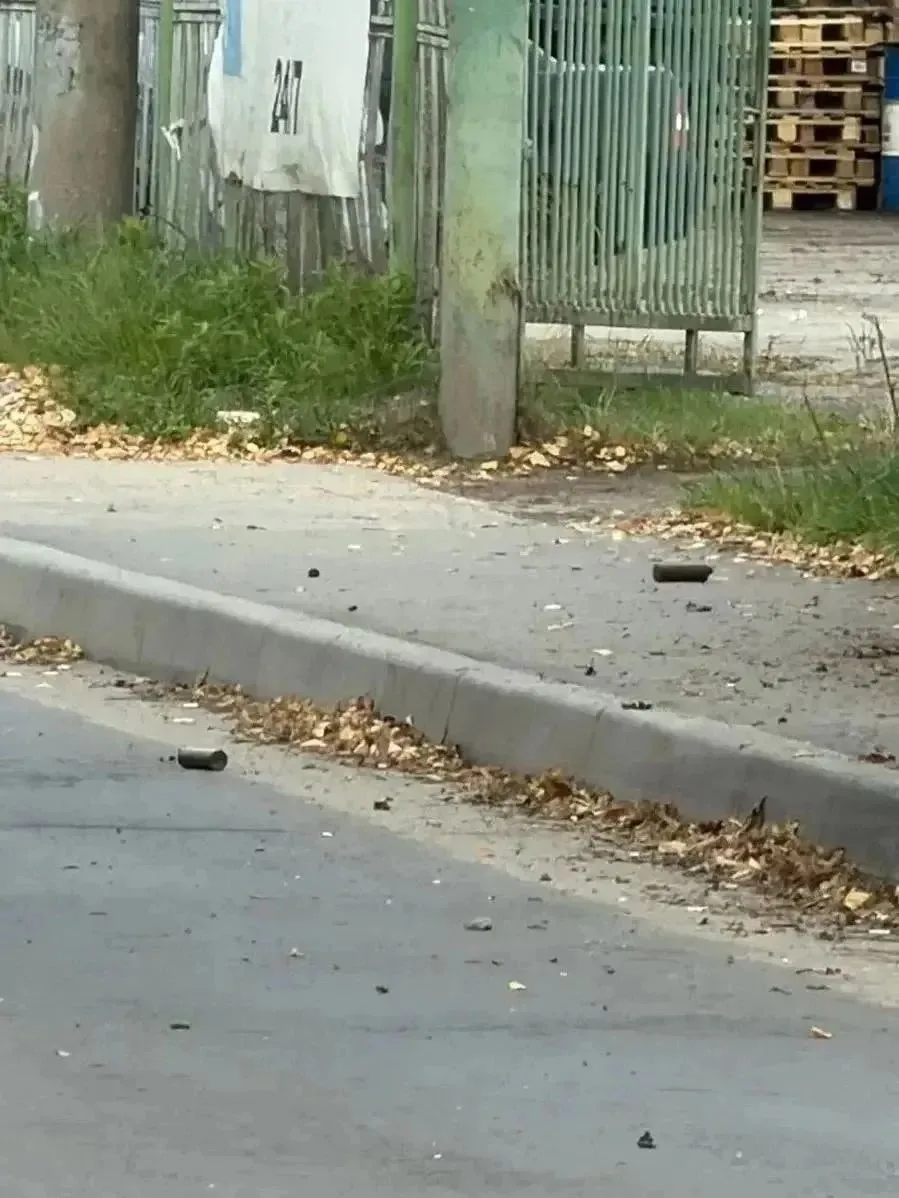 🚨ВСУ сбросили взрывные устройства с дронов на три школы и 17 детских садов в Брянске.