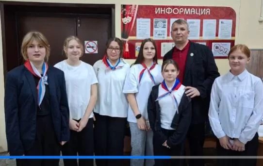 Привет, друзья! Опять на связи команда "Рука помощи", которая участвует в региональном ...