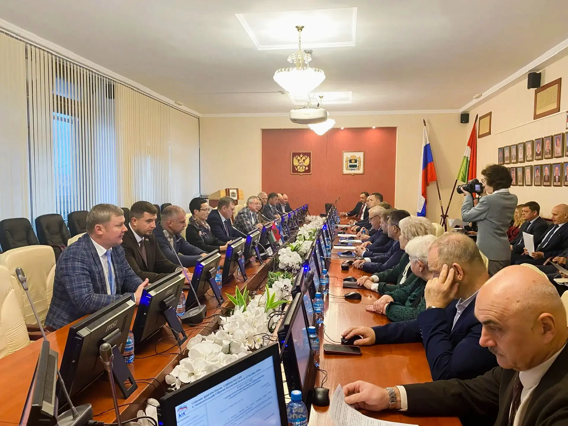Состоялось заседание фракции «Единая Россия» в областном парламенте 🇷🇺