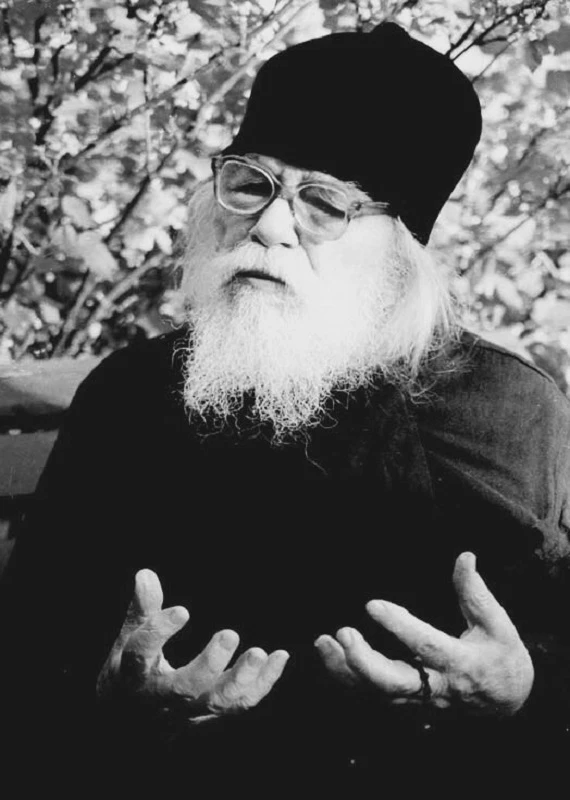 Веру надо иметь, веру, и тогда Бог будет за нас и с нами. А я бы еще добавил и Вам поже...