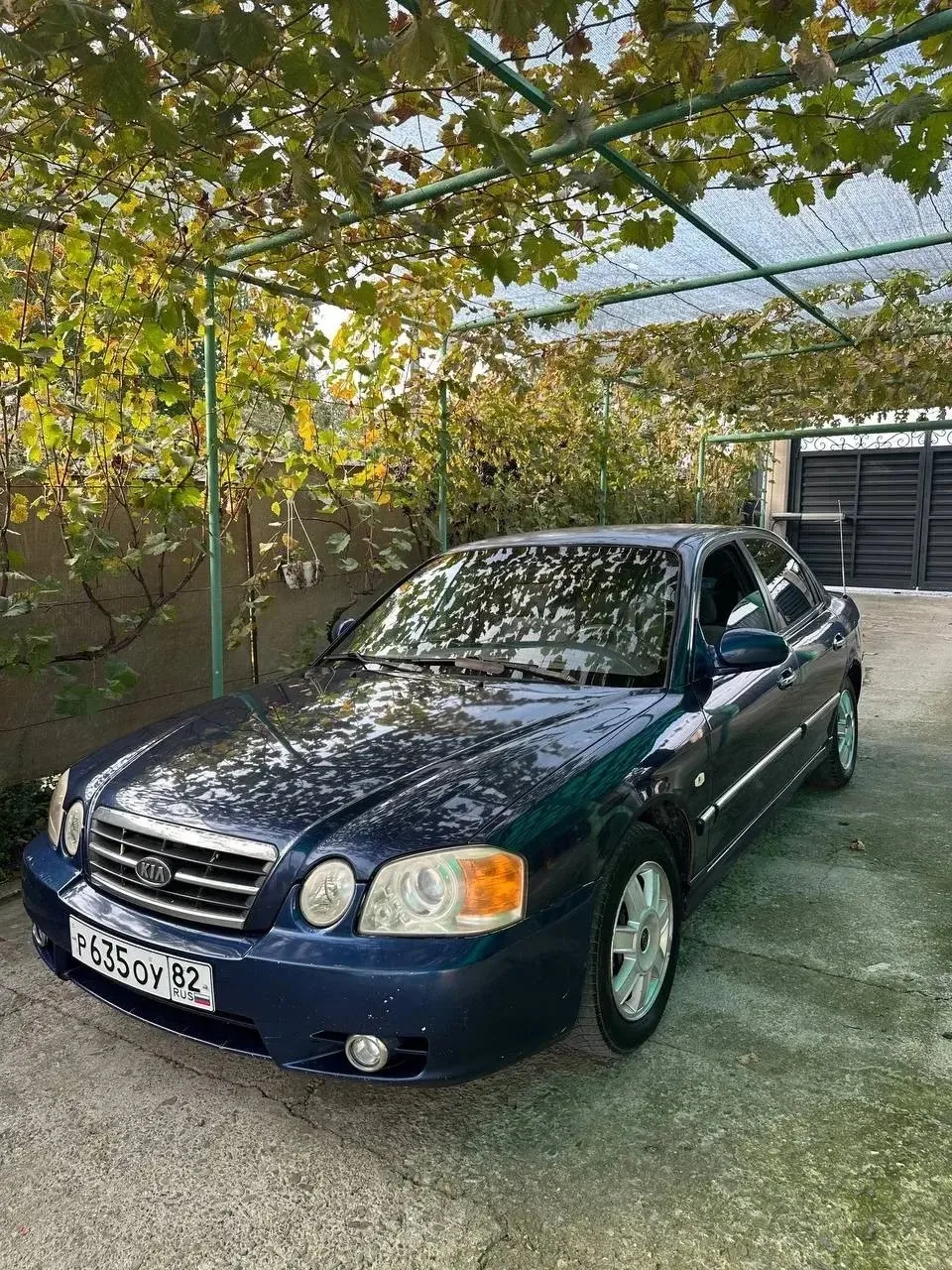 В продаже Kia Magentis 2006 год, двигатель 2.5 механика.