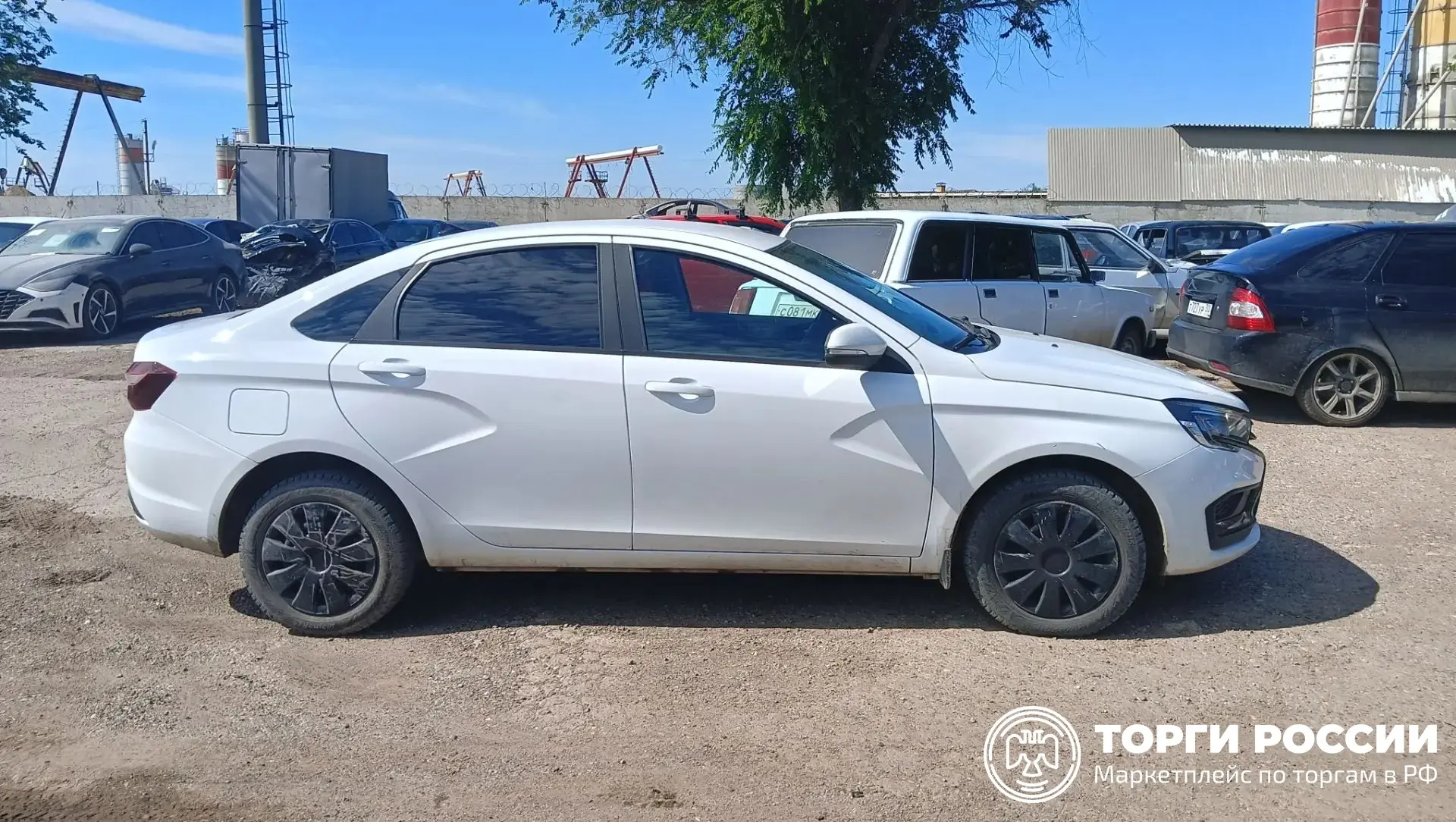 Транспортное средство. Модель: LADA VESTA. Тип КПП: АКПП. VIN XTAGFL150S0927628. Гос. н...