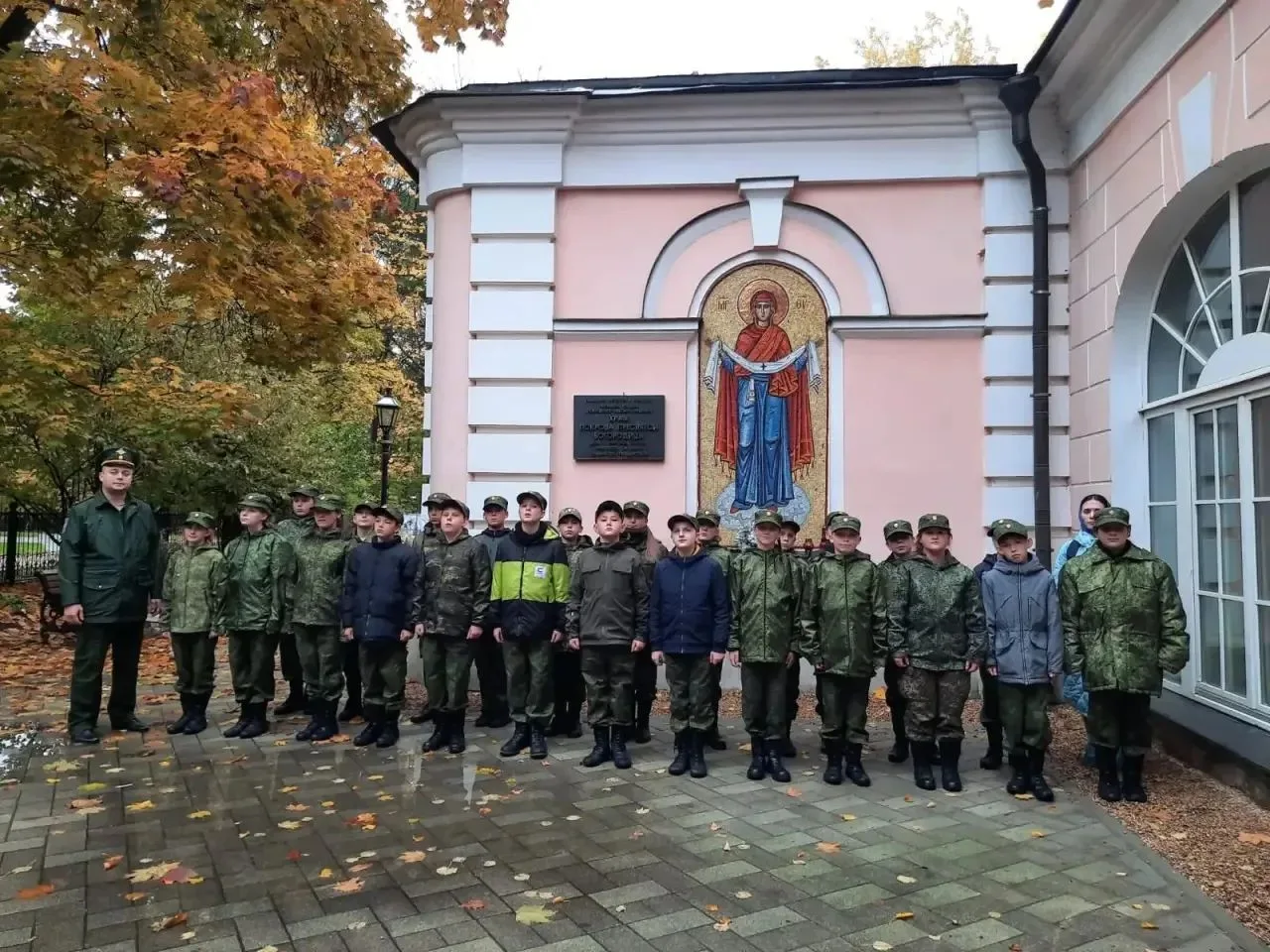🏛️ Кадеты 5 класса в храме Покрова Пресвятой Богородицы 🏛️