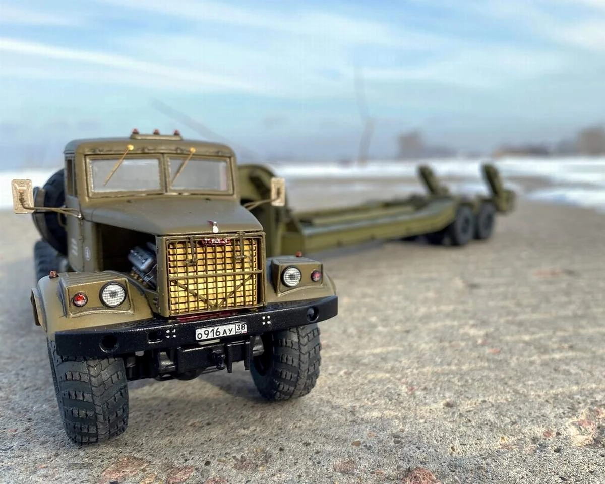 #КрАЗ-255В с ЧМЗАМ-5247Г. 1/43