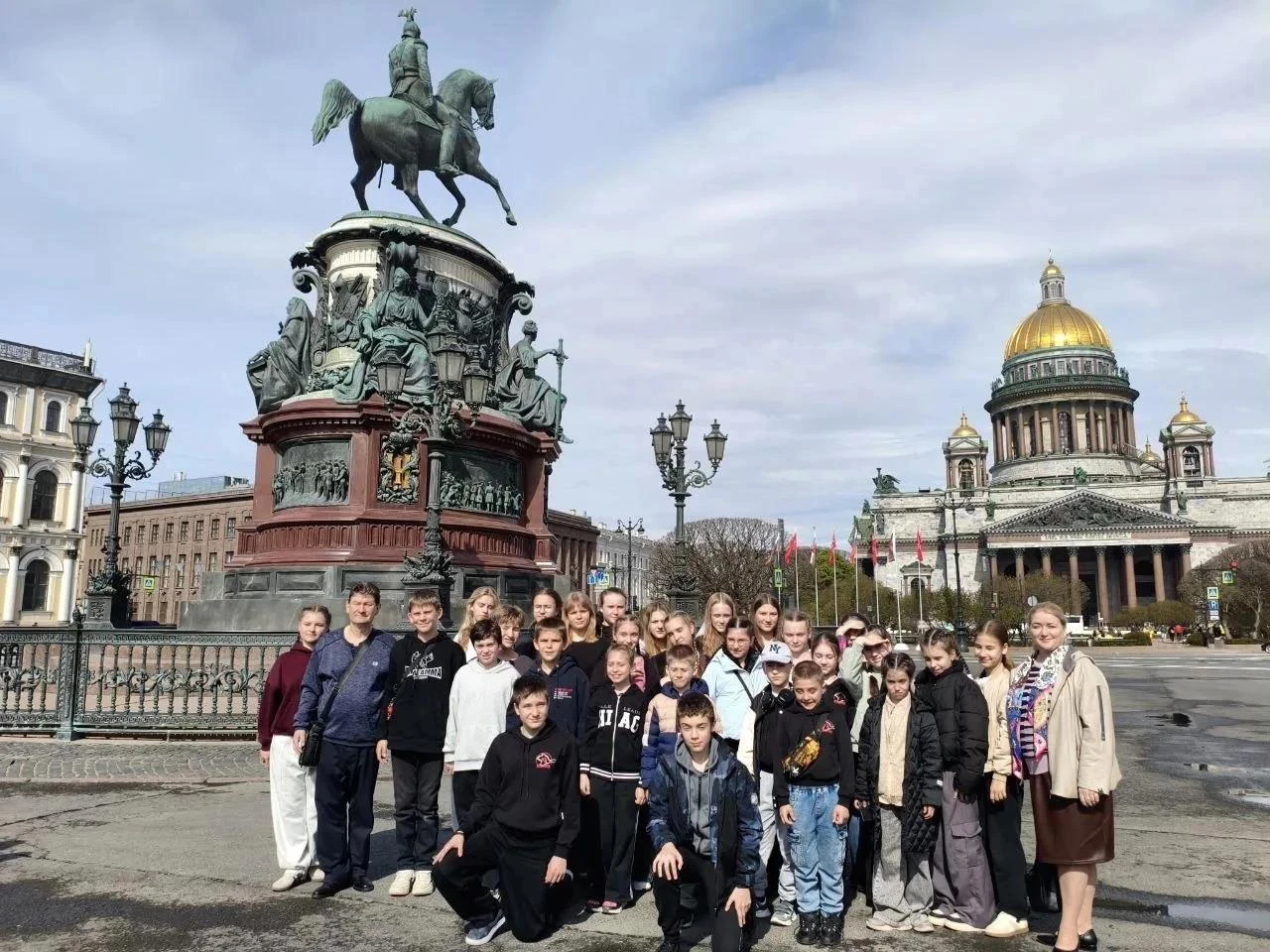 🤩Сегодня, 8 октября 2026 года, ансамбль народного танца «Веснянка» отмечает своё 18‑ле...