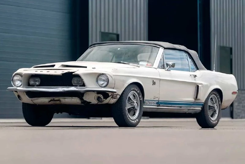 В конце июля аукционный дом Mecum выставит на продажу битый и ржавый Shelby GT500KR Con...