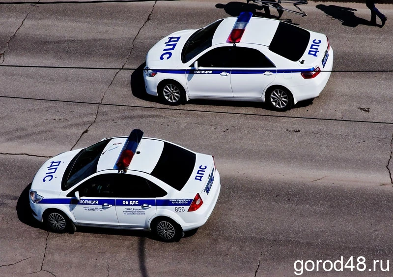 У пьяного гонщика на самодельном «спорткаре» закончился бензин и его догнали полицейские