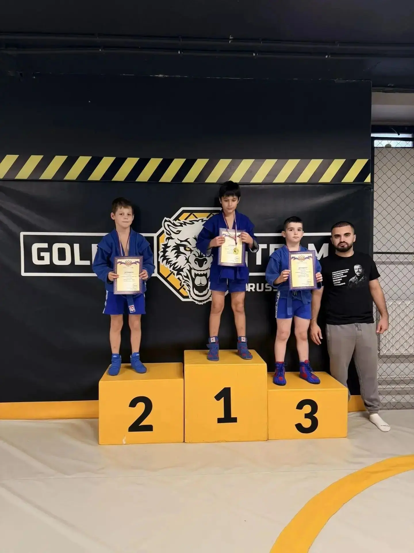 Обучающийся 3 "В" класса МАНЖУЛА ЛЕОН   занял 2 МЕСТО в турнире клуба "Golden Team" по ...
