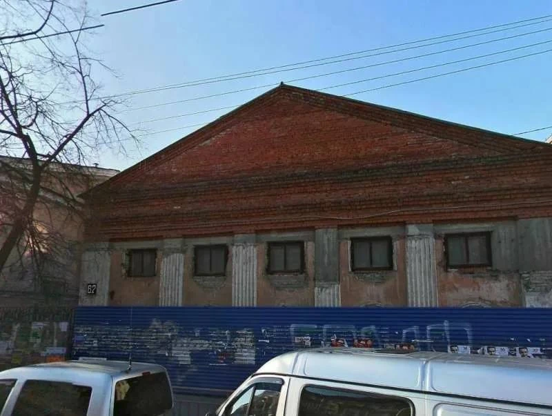 Здание бывшего бассейна «Динамо» на Большой Покровской обновили.
