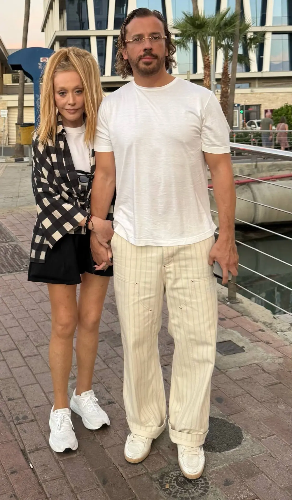 Это очень все печально. На фото есть один иноагент