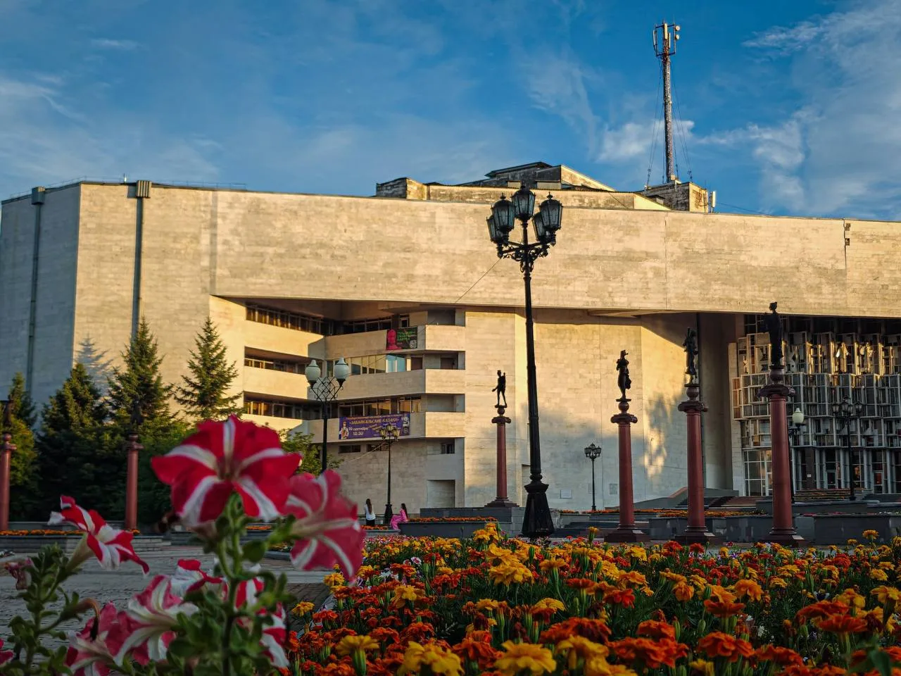☀️ Осень постепенно приносит прохладу, а мы предлагаем ненадолго вернуться в солнечные ...