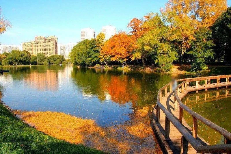 Красивые парки Москвы для осенних прогулок