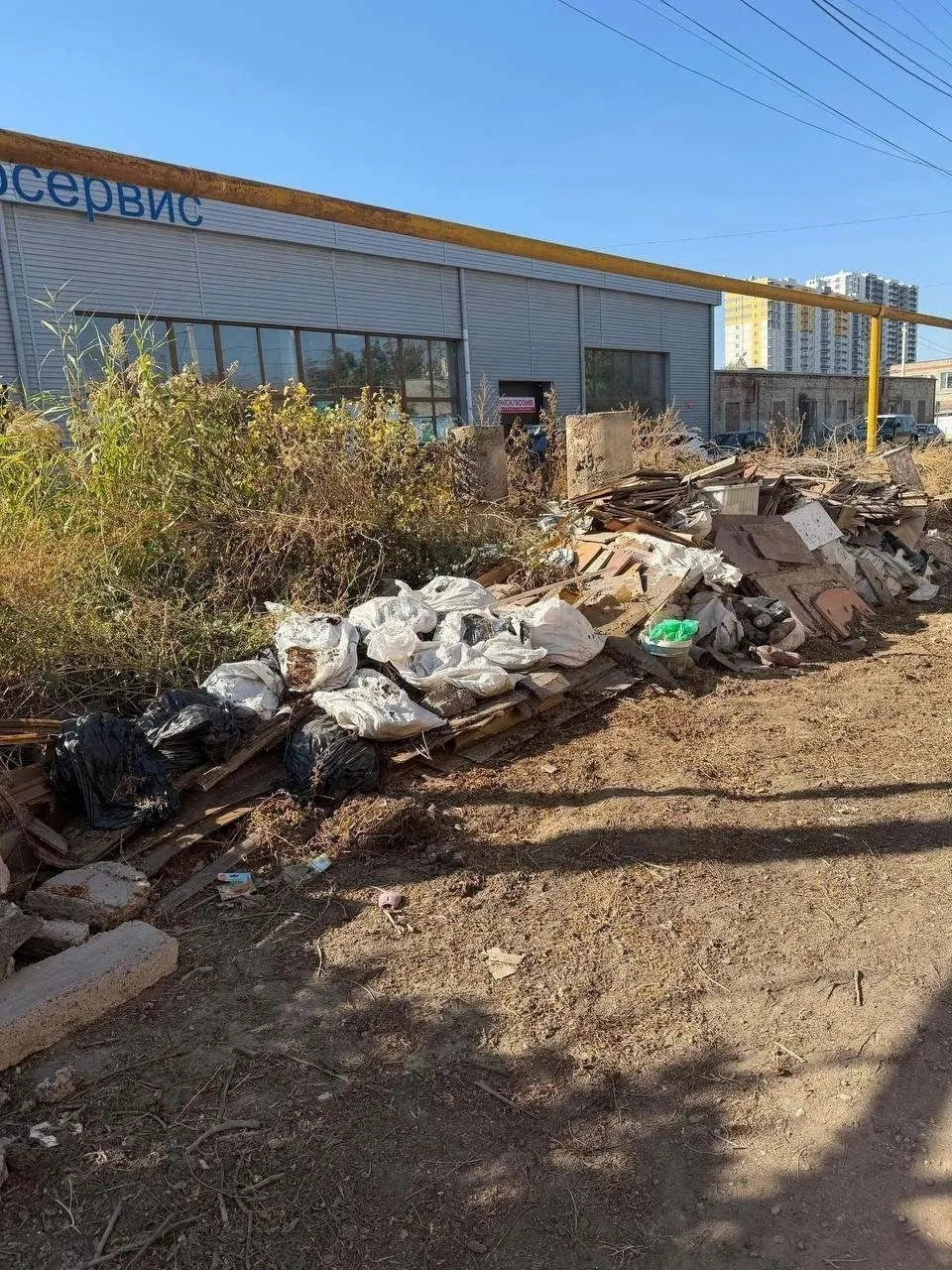 🏚 «Форт Боярд» отдыхает: астраханец показал прогулки с коляской в Советском районе