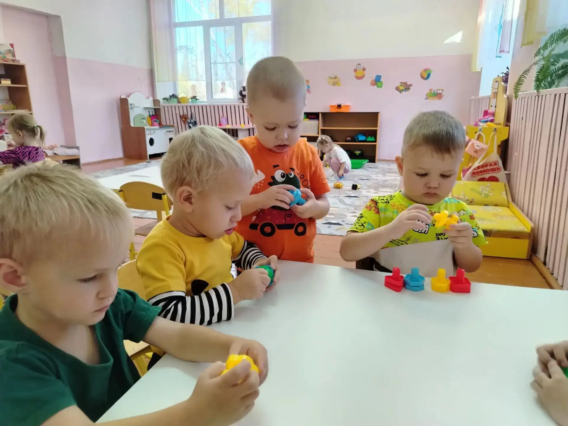 👥Мальчишки любят мастерить,