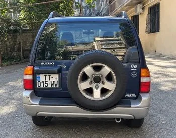 🚗 Suzuki 2001