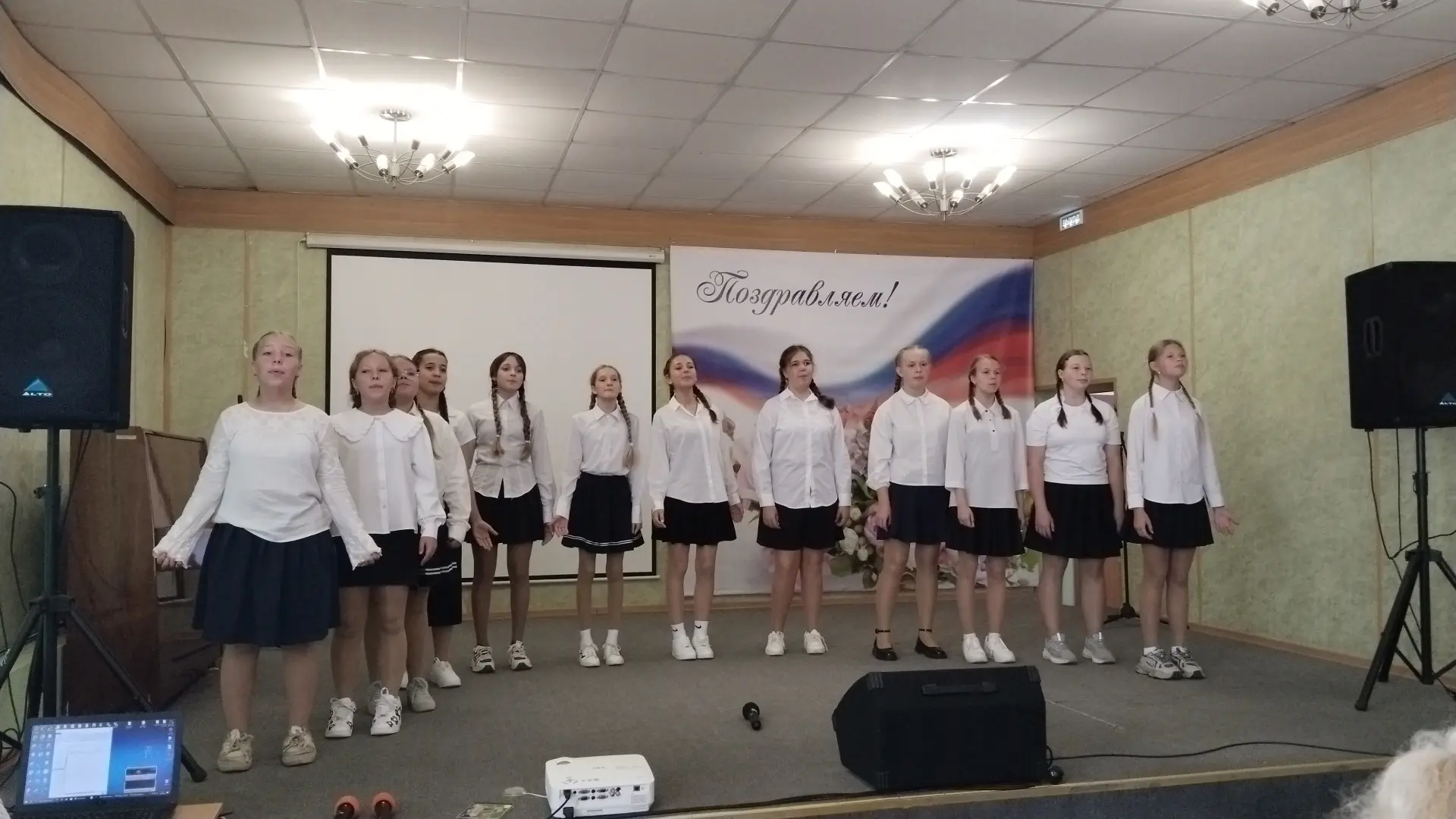 🎉Поздравляем Хор Муравьихинской школы со 2 местом в муниципальном конкурсе "Лучше хоро...