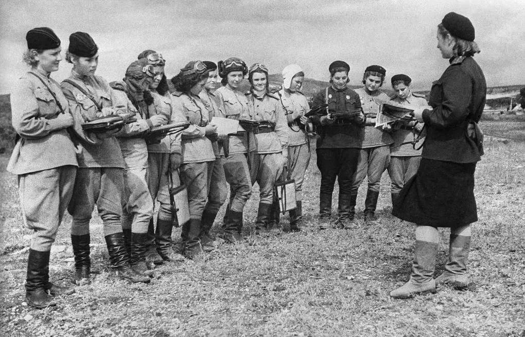 8 октября отмечается День памяти «Ночных ведьм»