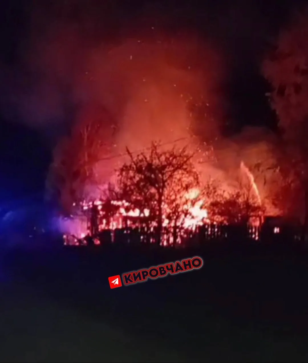Пожар в Уржумском районе с. Шевнино. Полностью сгорел частный дом.