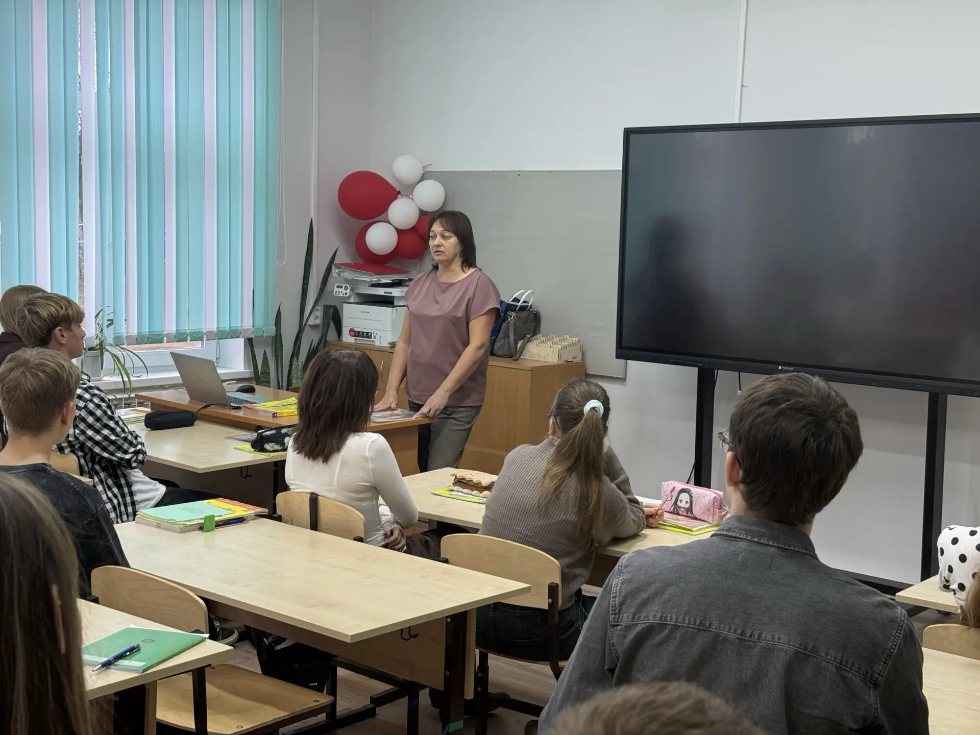 В рамках профориентационной работы в школе состоялась встреча старшеклассников с предст...