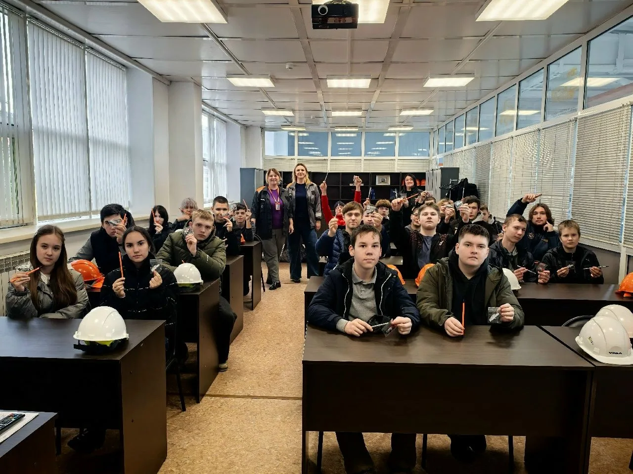 Саткинские школьники и студенты присоединились к Всероссийской профориентационной неделе
