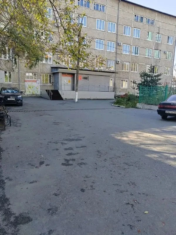 В Находке показали территорию роддома после дождя