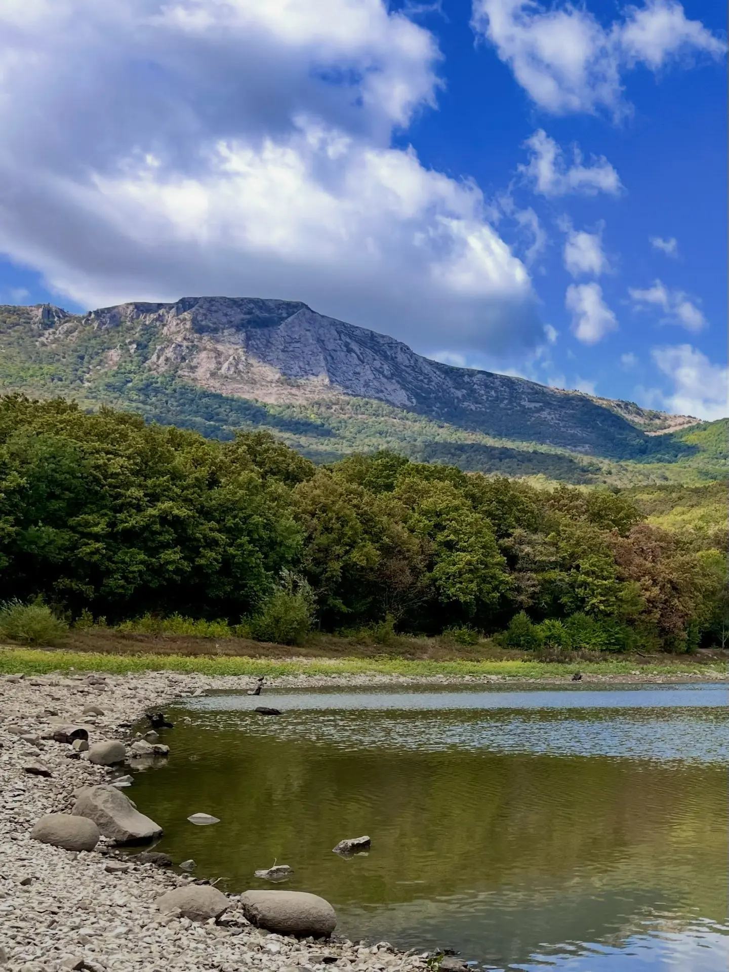 ⛰️ Озеро Кастель