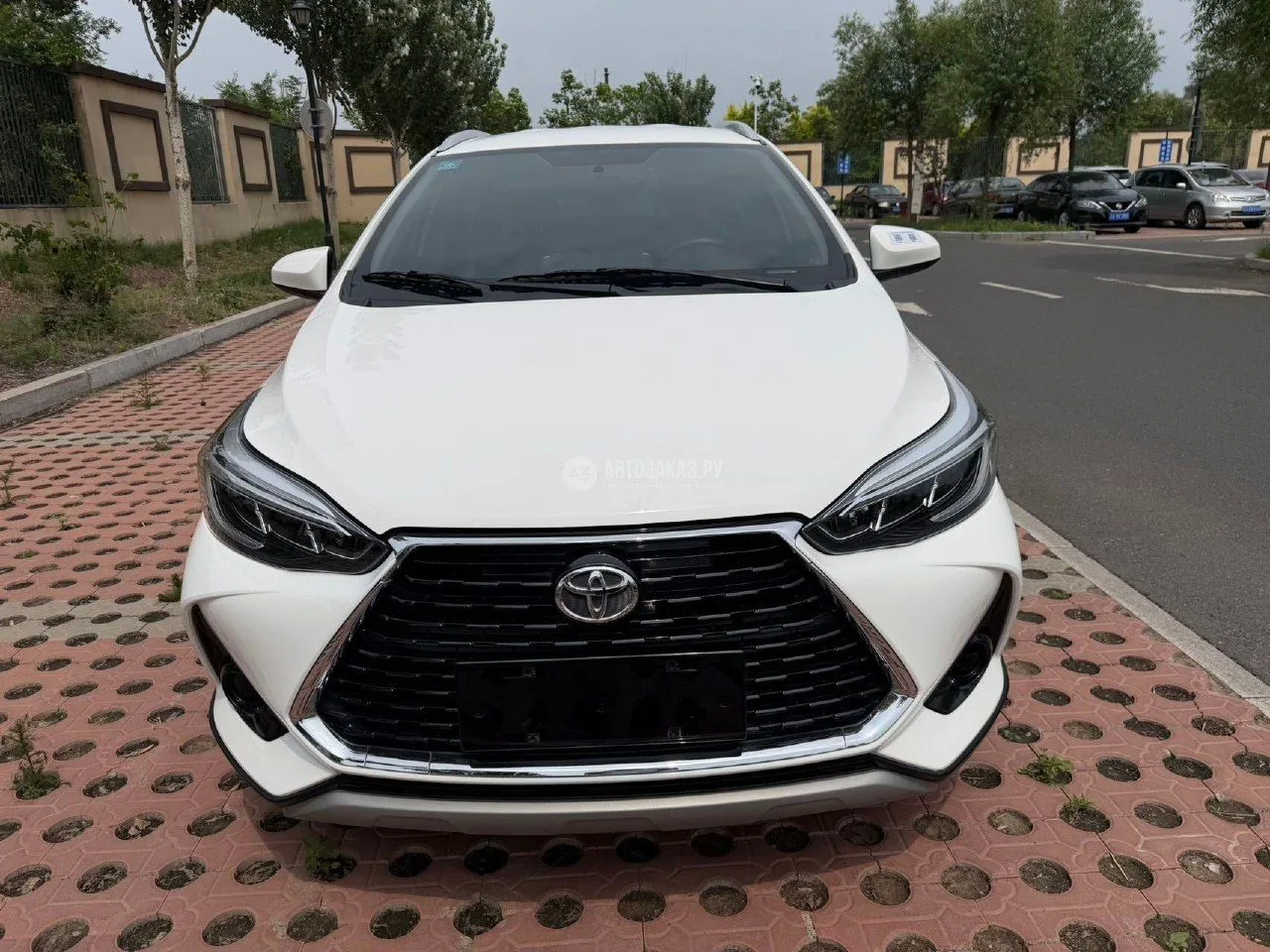 TOYOTA YARIS L - едет к Виталию в Сухотское!
