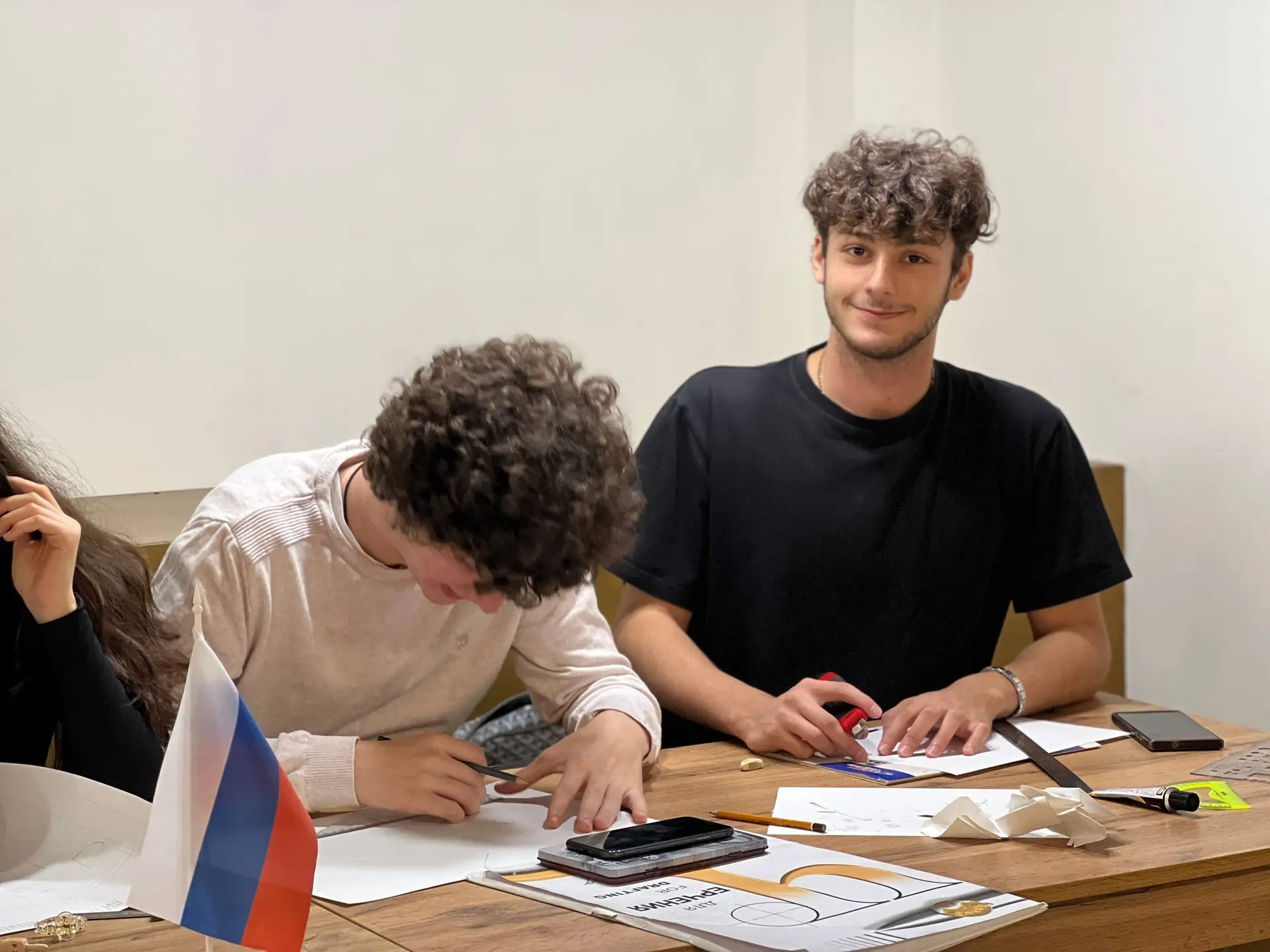⚡️Вот так студенты СочиГУ проводят время с пользой в коворкинге Дома молодёжи!