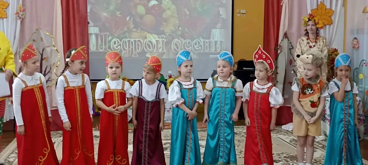 Нынче всех гостей встречаем,