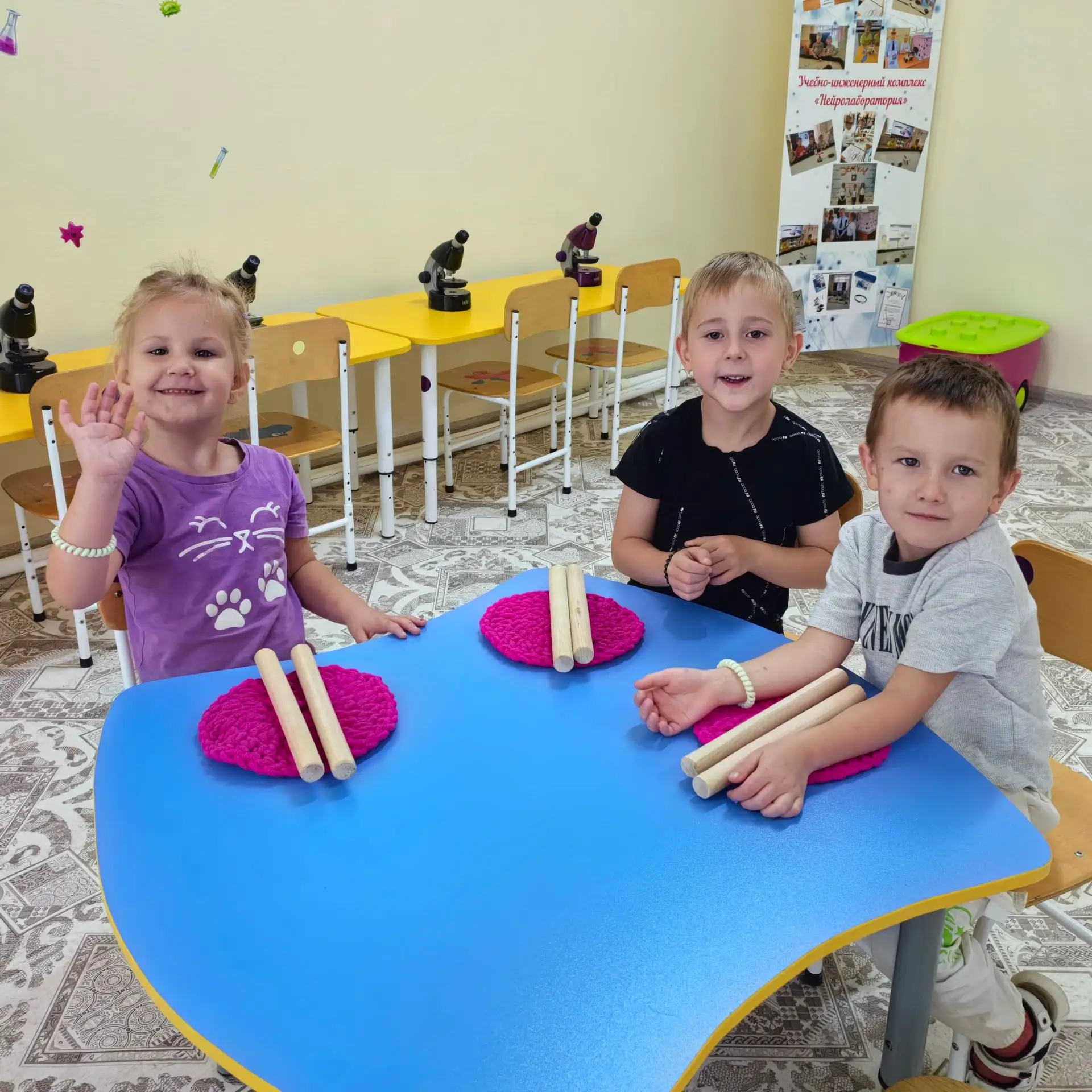 🪄 Ребята старшей группы "З" продолжают знакомство с ритмическим миром.
