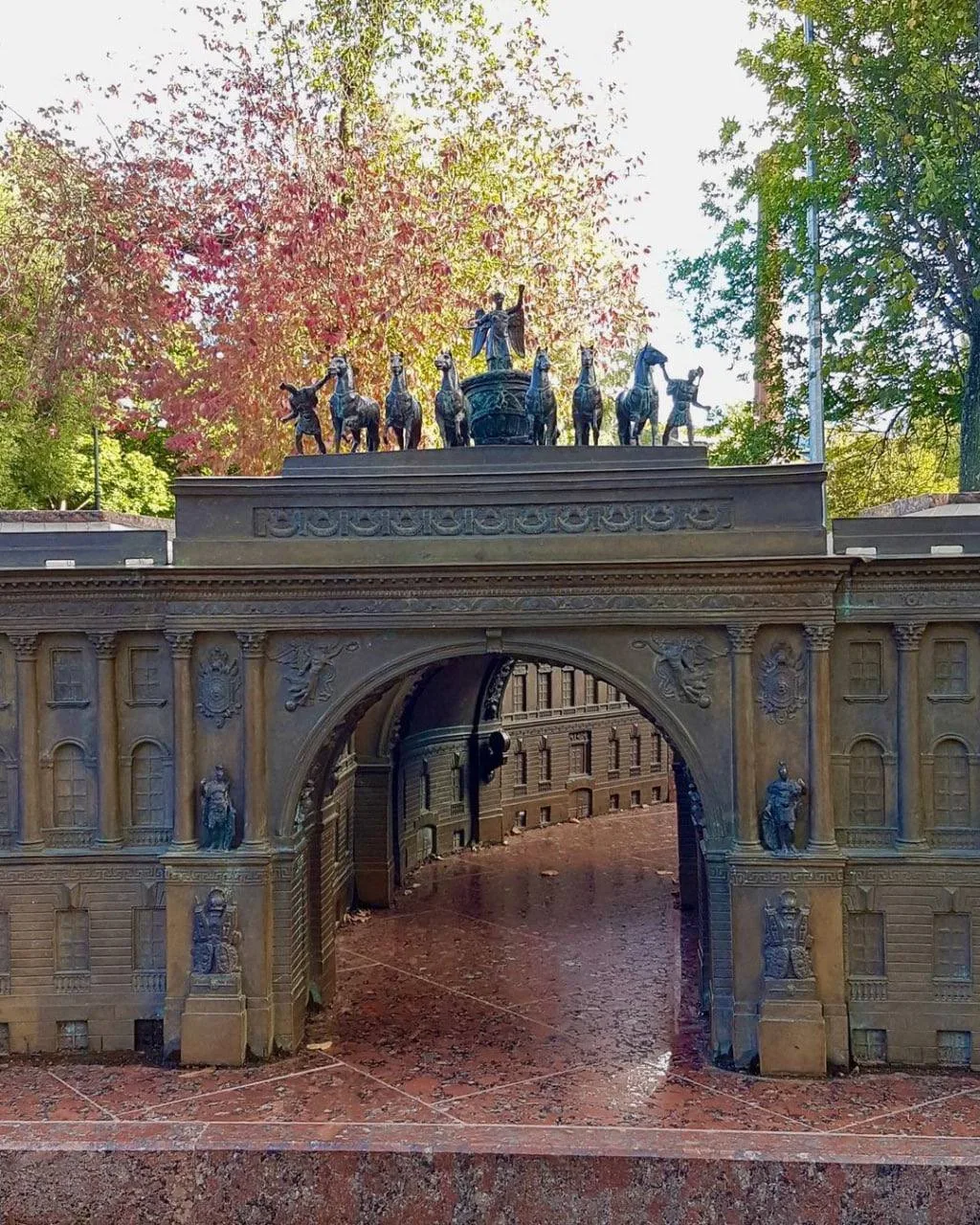 🏛 Петербург в миниатюре