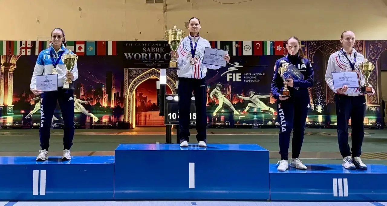 🤺 БРОНЗА НА ЭТАПЕ КУБКА МИРА! 🥉