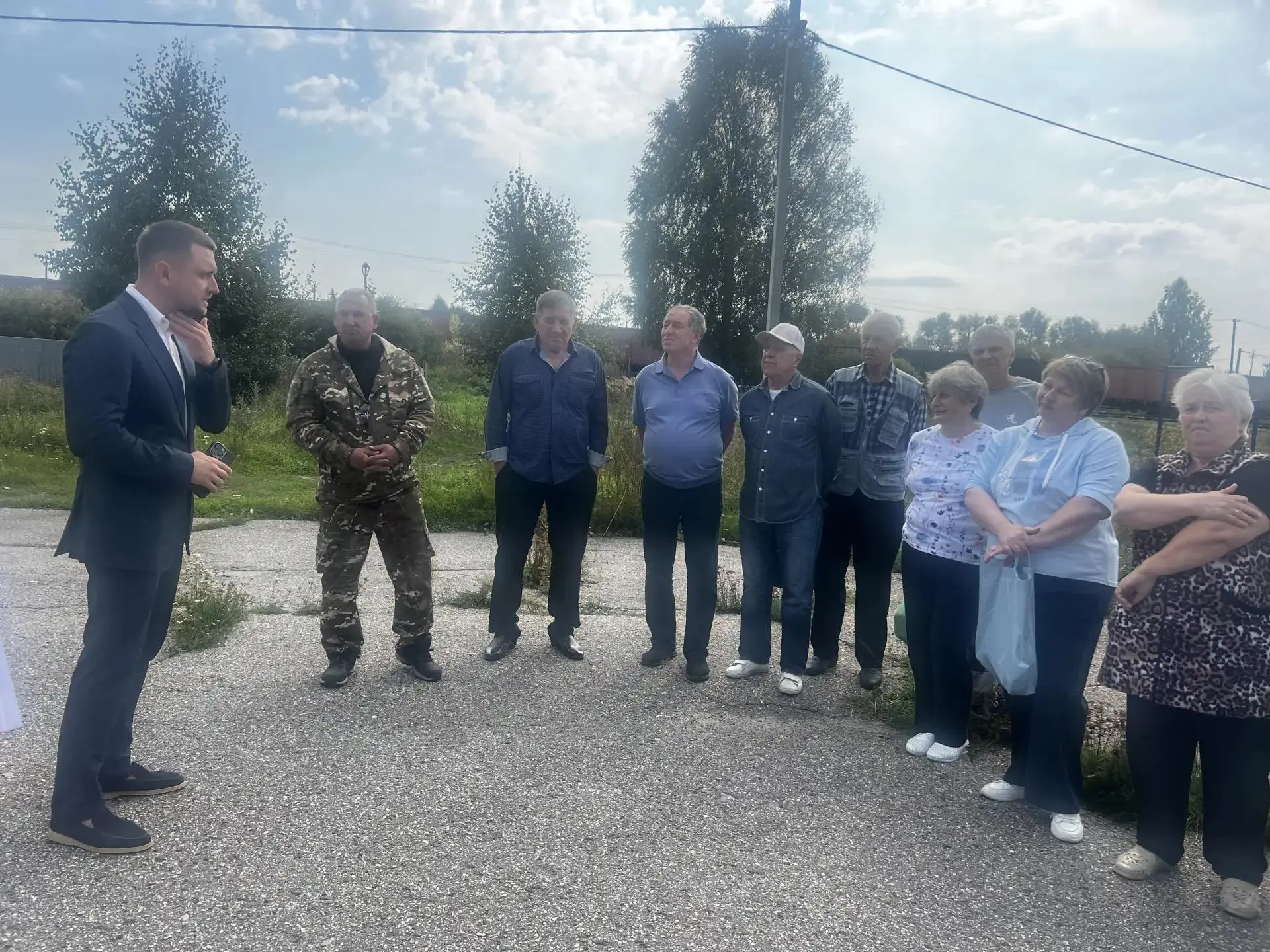 1 сентября посетил торжественную линейку в школе села Оськино. Этот день всегда наполне...