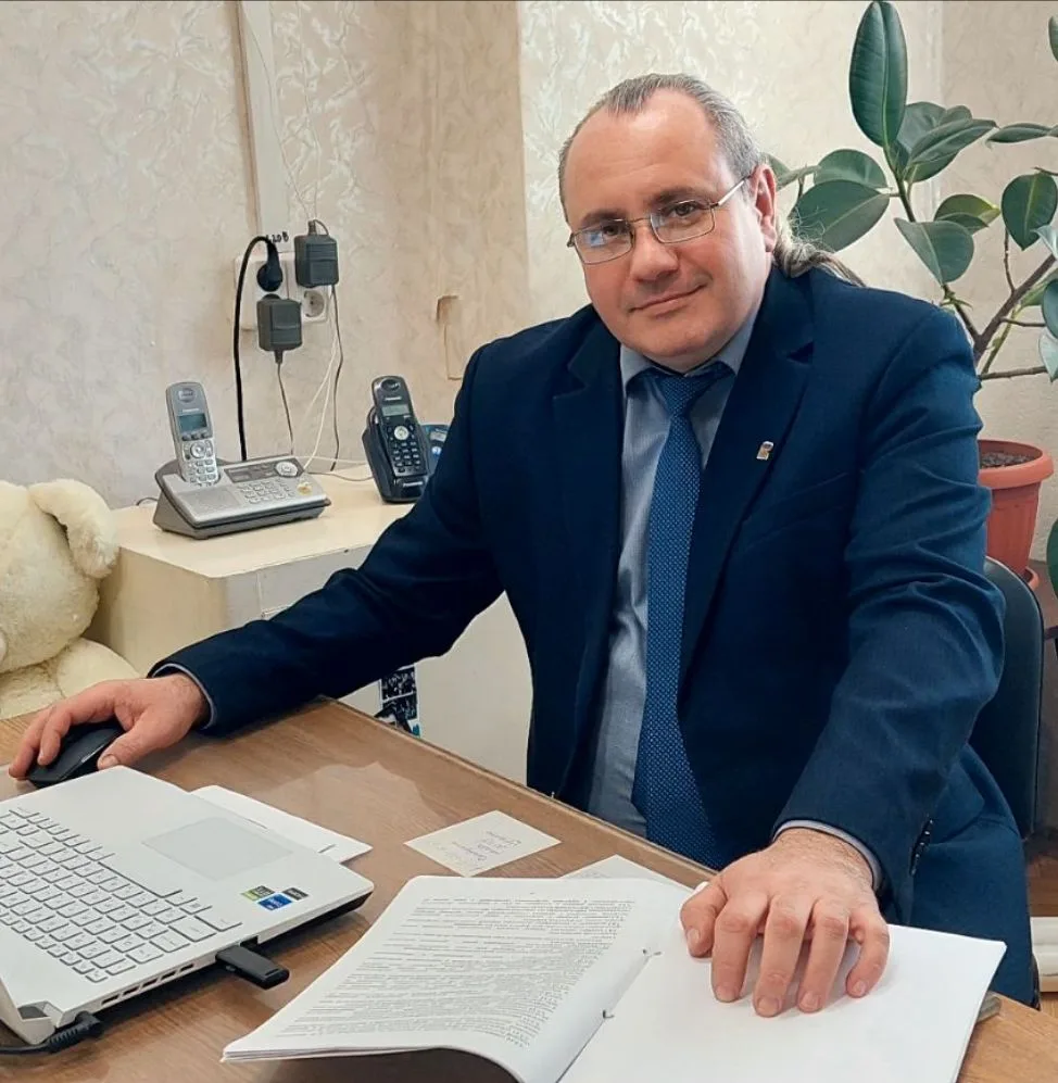 Гришин Александр Дмитриевич.