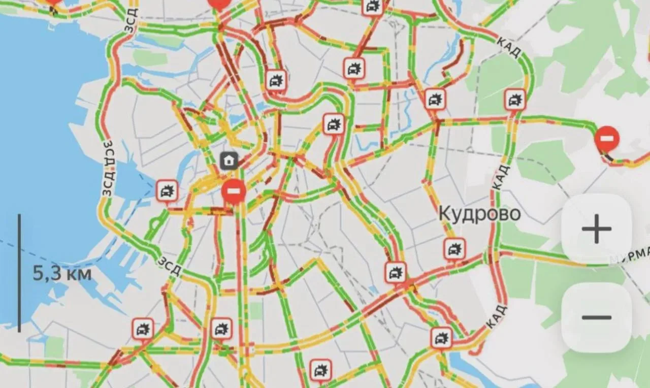 В Петербурге — девятибалльные пробки