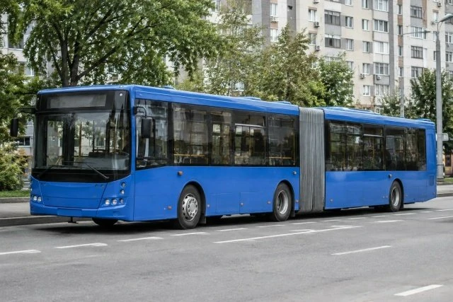 🔥 В Омск закупили 24 автобуса-«гармошки» за 822 миллиона рублей