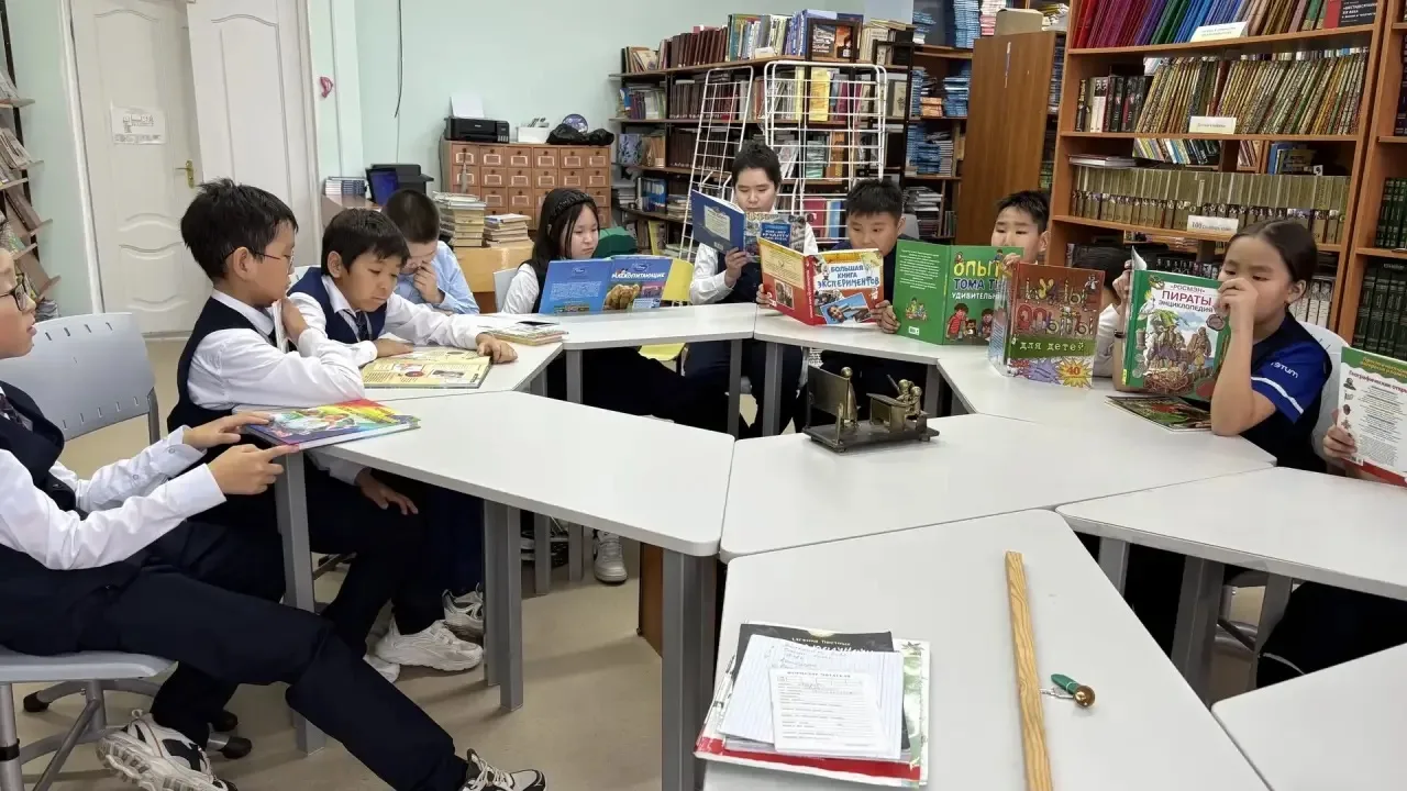 📚 Пятиклассники в библиотеке