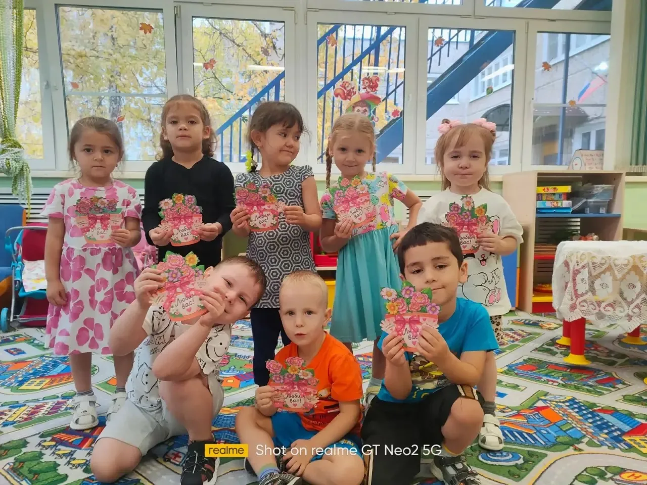 Тепло маленьких рук для самых мудрых сердец💞