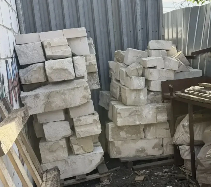 Отдам бесплатно газоблок. Объем примерно 3 м3. Забирать в СНТ «Электрометаллург»