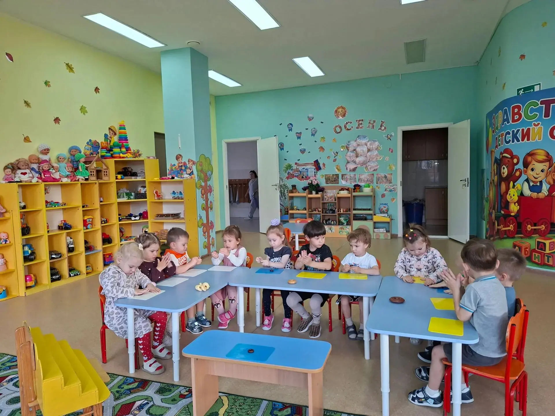 🍰✨ Занятие в младшей группе "Гномики": Лепка бубликов и баранок! ✨🍰