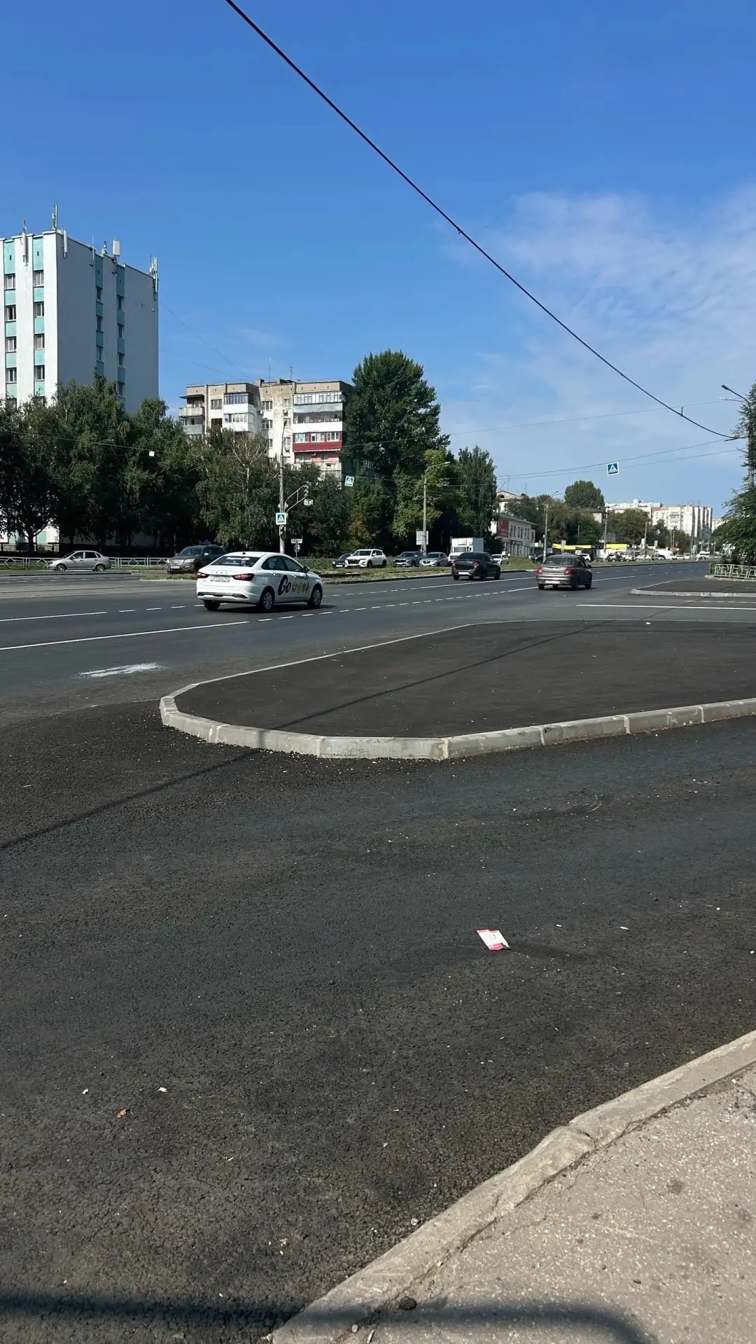 «Как-то собираются обозначить новые островки, которые сделали на перекрестках? Уже сейч...