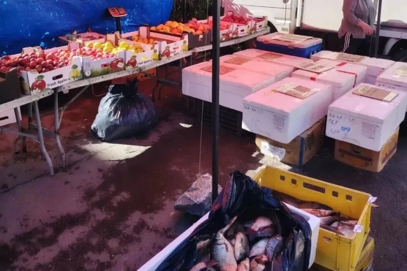 В Уссурийске выявили несанкционированную торговлю вещами, овощами и рыбой