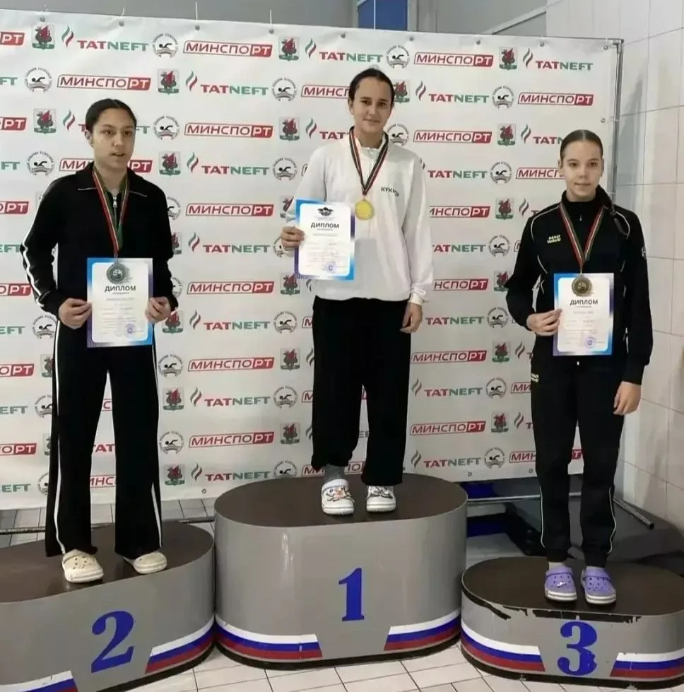 🏊‍♀️ Юная пловчиха из Кукмора завоевала четыре медали первенства Татарстана